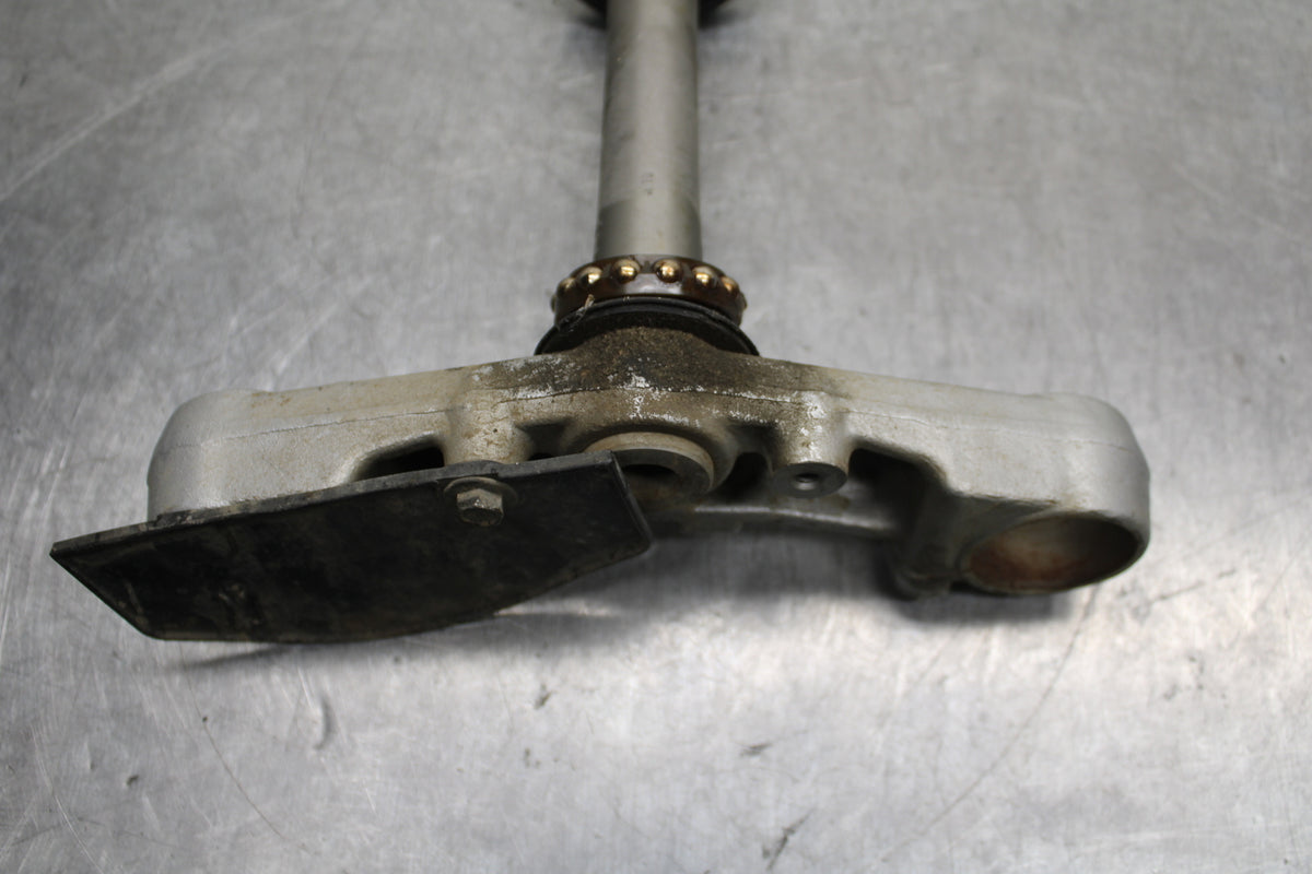 03 SUZUKI SV650S FRONT FORKS CLAMP LOWER TRIPLE TREE STEM BB130