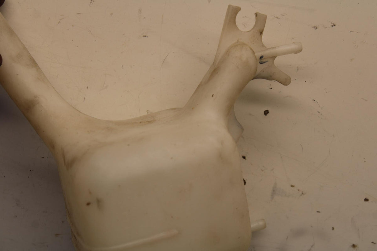 11-19 HONDA CBR125R COOLANT WATER TANK RESERVOIR BOTTLE BB105