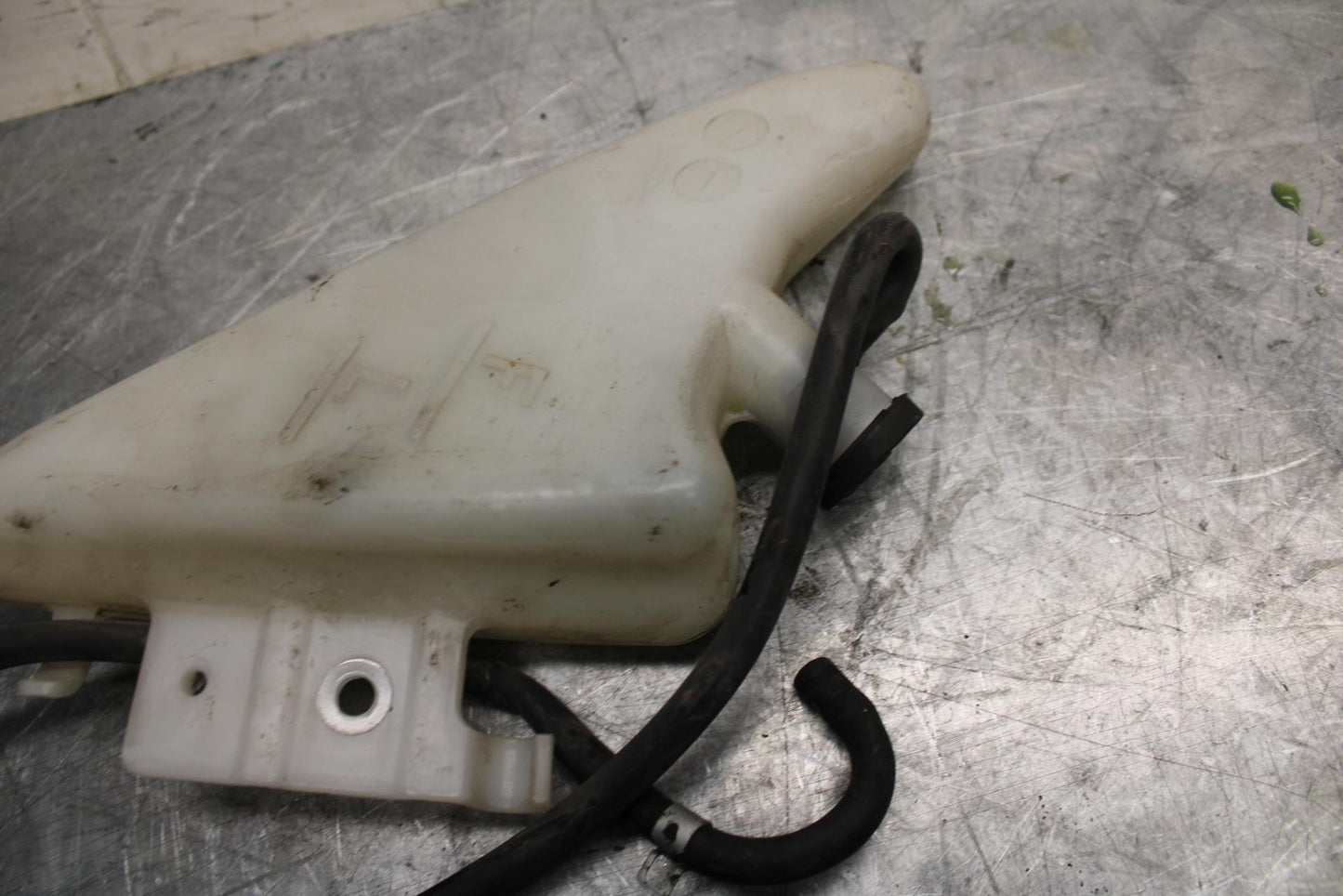 13 SUZUKI GSXR750 COOLANT WATER TANK RESERVOIR BOTTLE BB474