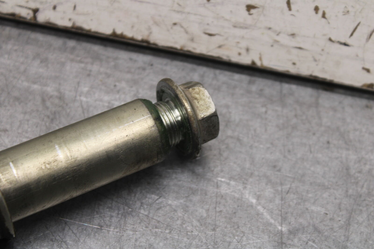 06-07 SUZUKI GSXR750 FRONT WHEEL RIM AXLE PIVOT BOLT 54711-41G00 BB670