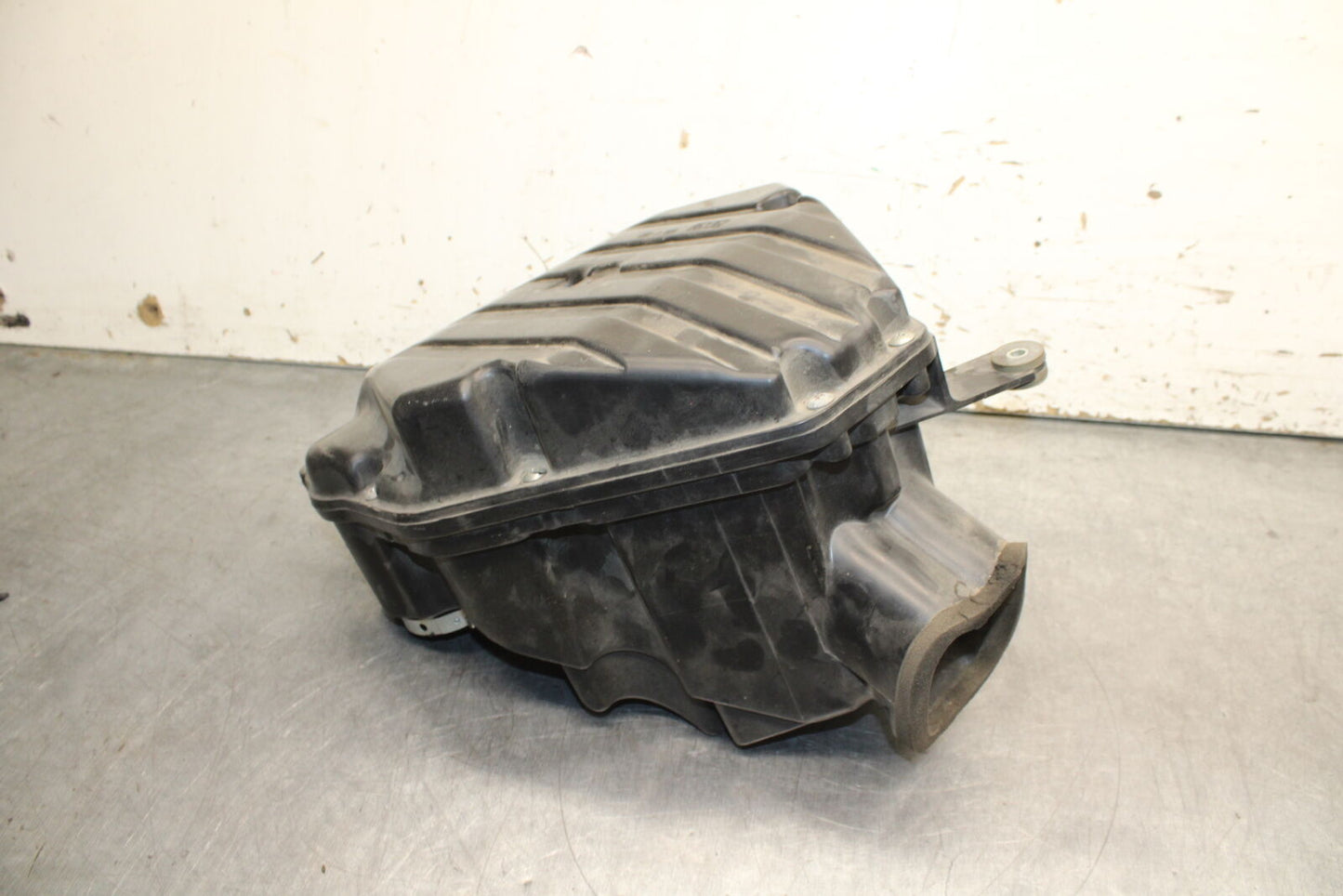 12-13 KAWASAKI Z1000 AIRBOX AIR INTAKE FILTER BOX BB743