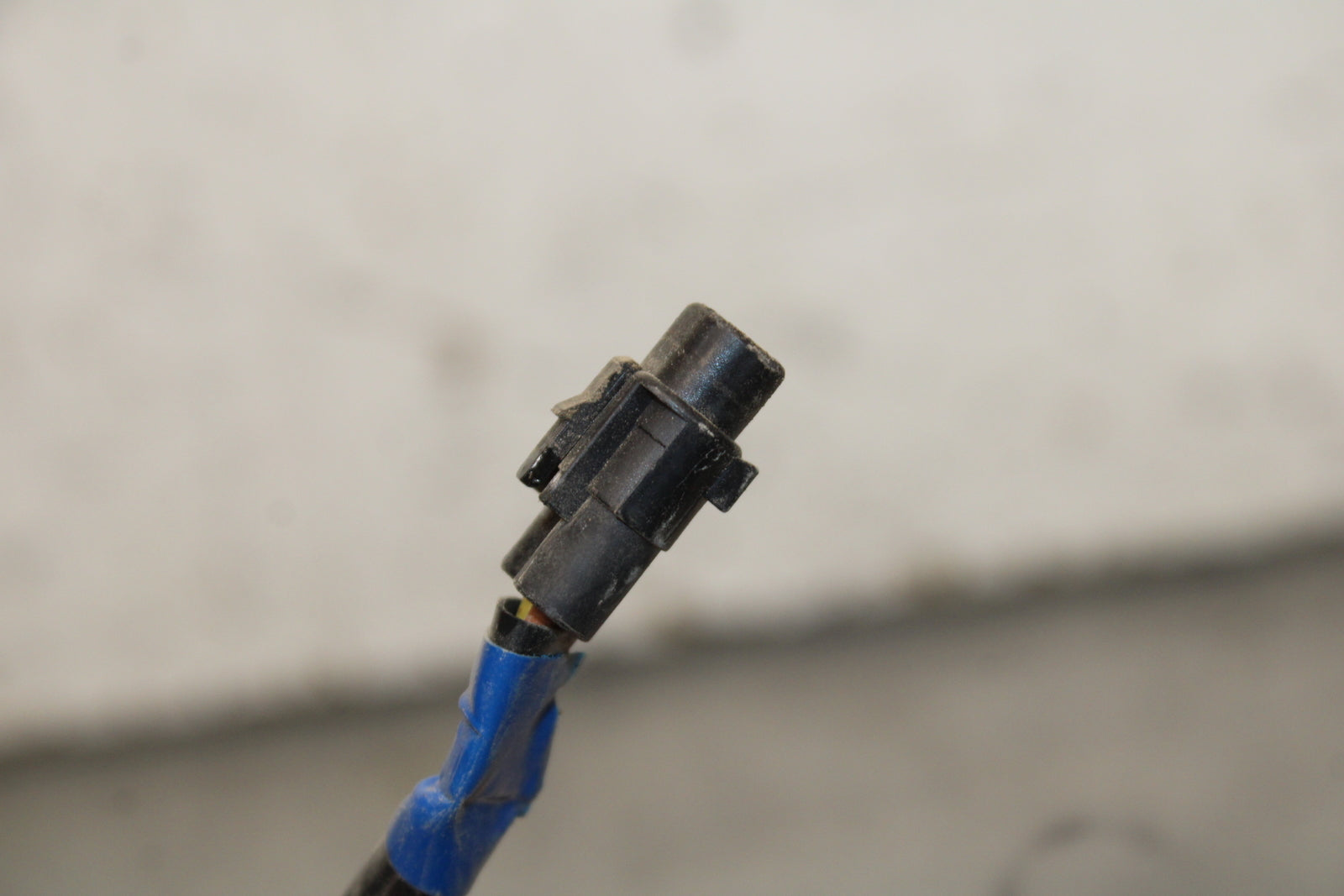 19-24 YAMAHA R3 REAR BACK BRAKE SENSOR BB736