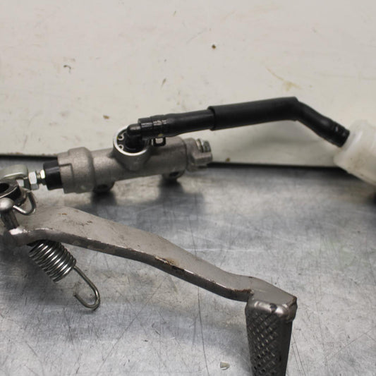 12-17 KAWASAKI ER-6N Z650 REAR BACK BRAKE MASTER CYLINDER W RESERVOIR BB607