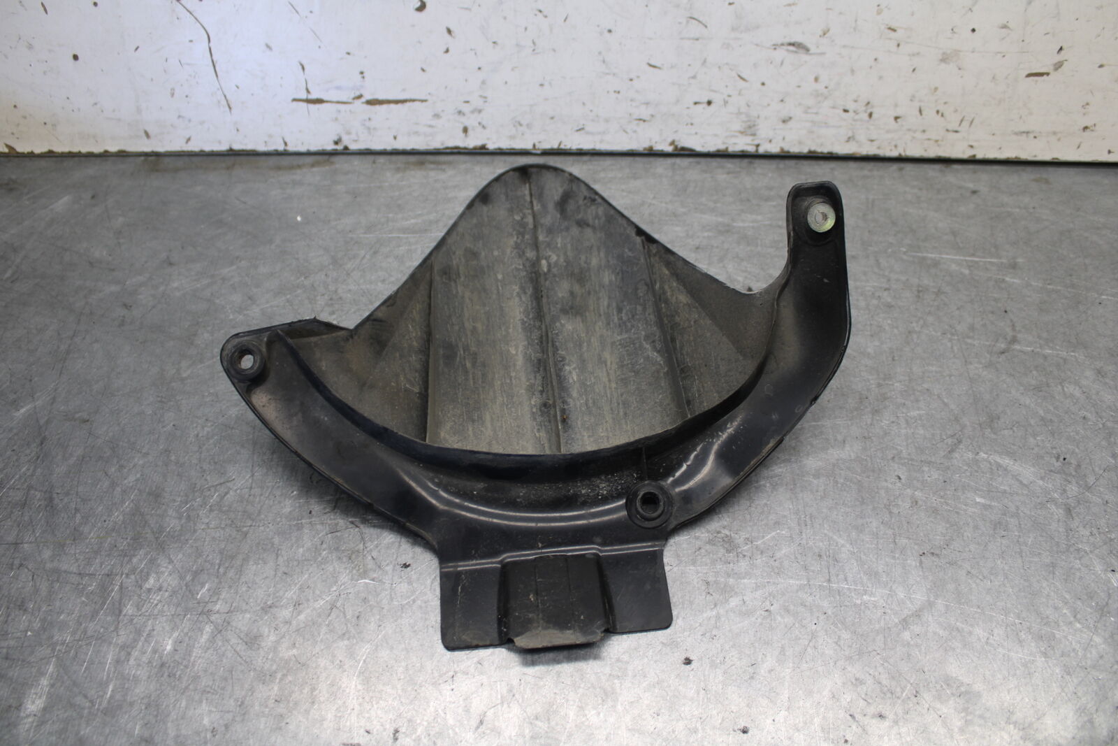 05-06 HONDA CBR600RR REAR BACK WHEEL TIRE HUGGER FENDER 80120-MEE-D00  BB689