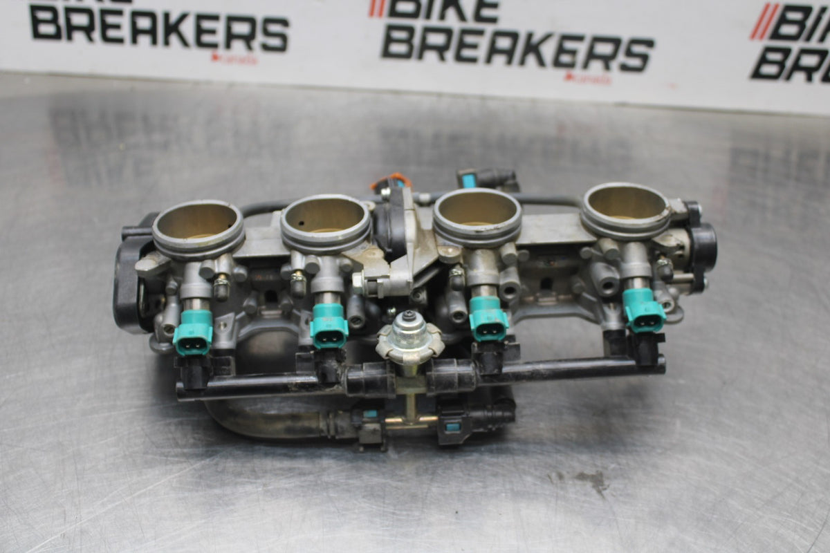 13 YAMAHA YZF R1 MAIN FUEL INJECTORS / THROTTLE BODIES BB781