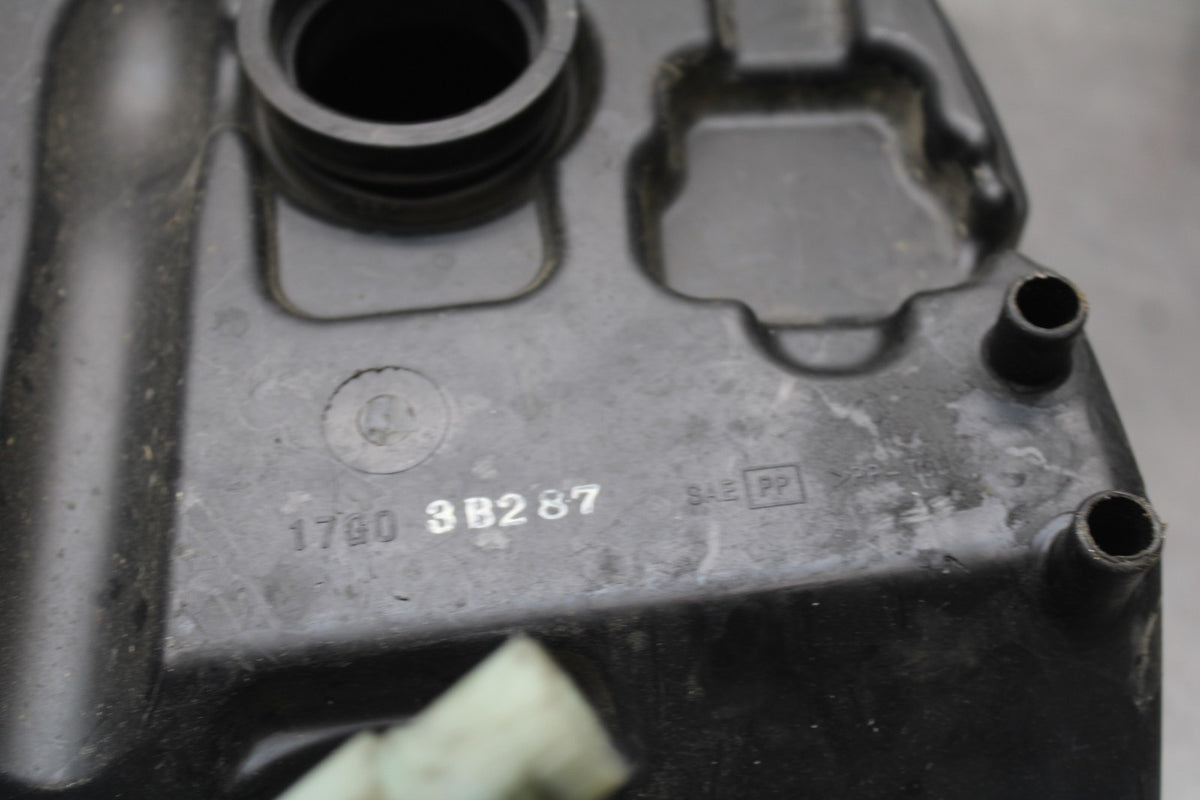 03 SUZUKI SV650 AIRBOX AIR INTAKE FILTER BOX BB846