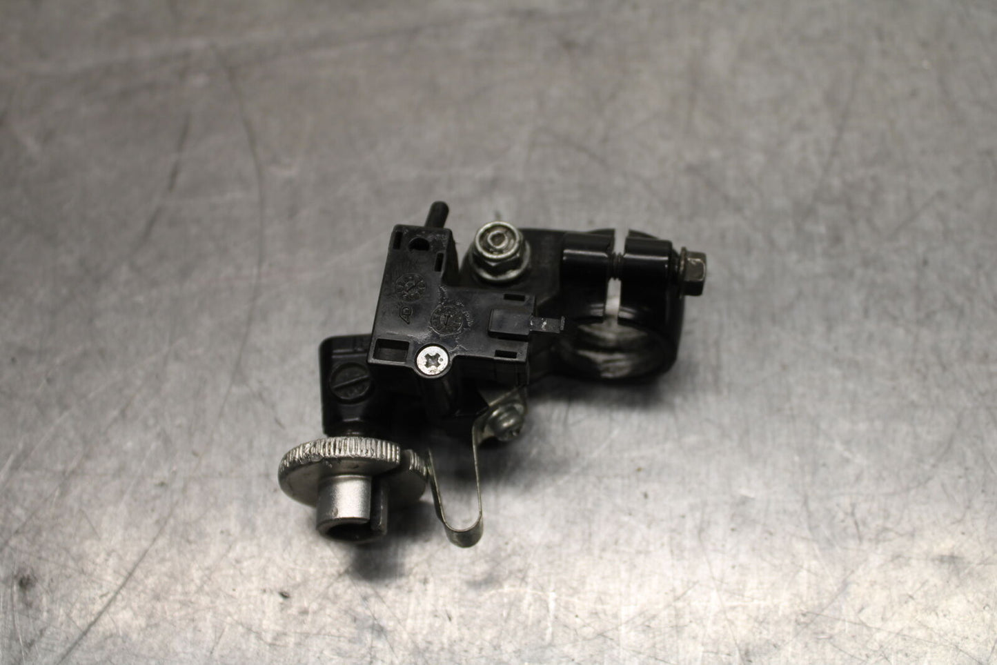 06-07 SUZUKI GSXR 600 CLUTCH LEVER PERCH MOUNT BRACKET BB737