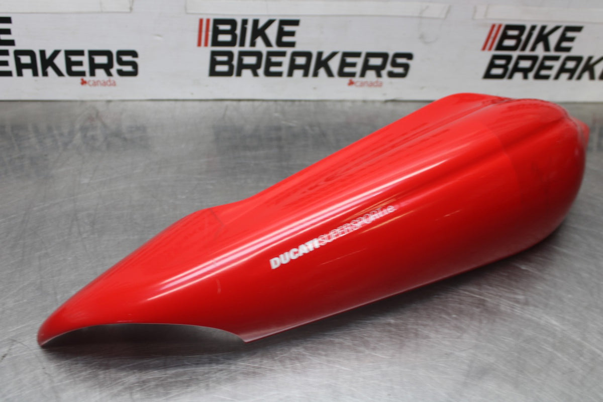 05 DUCATI SUPERSPORT 800 RIGHT REAR BACK TAIL FAIRING COWL SHROUD BB913