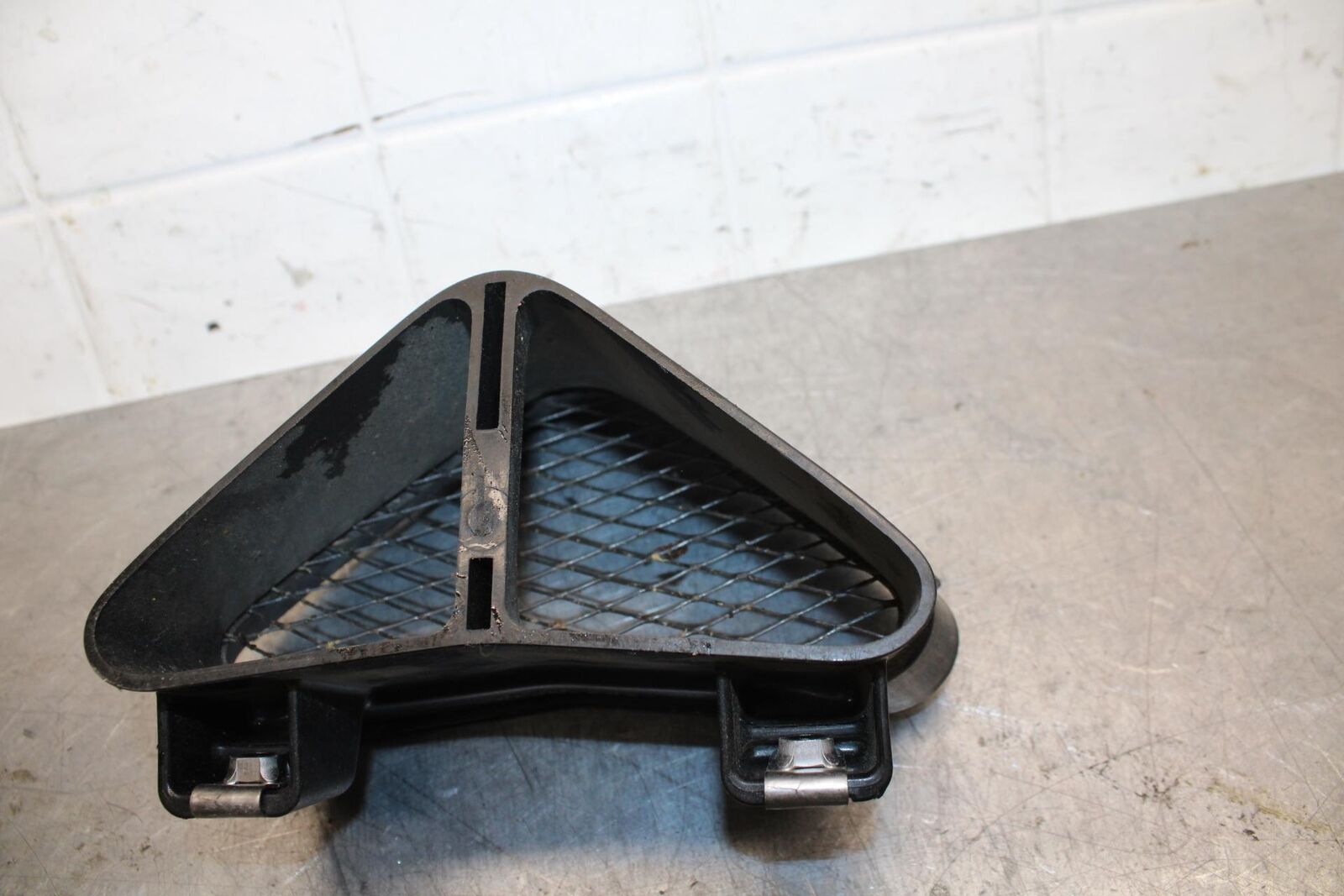 08-09 KAWASAKI NINJA ZX14R AIR INTAKE GRILL BB73