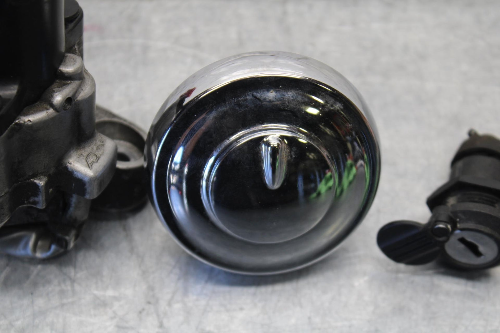 07-08 YAMAHA V STAR 1100 IGNITION LOCK KEY SET W/ GAS CAP AND SEAT LOCK BB71