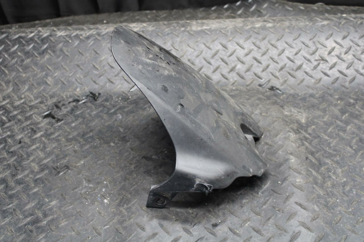 08-09 SUZUKI GSXR600 REAR BACK WHEEL TIRE HUGGER FENDER BB226