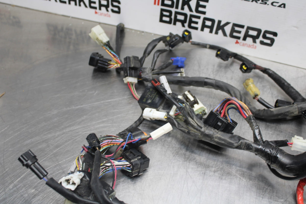 13 YAMAHA YZF R1 MAIN ENGINE WIRING HARNESS MOTOR WIRE LOOM BB781