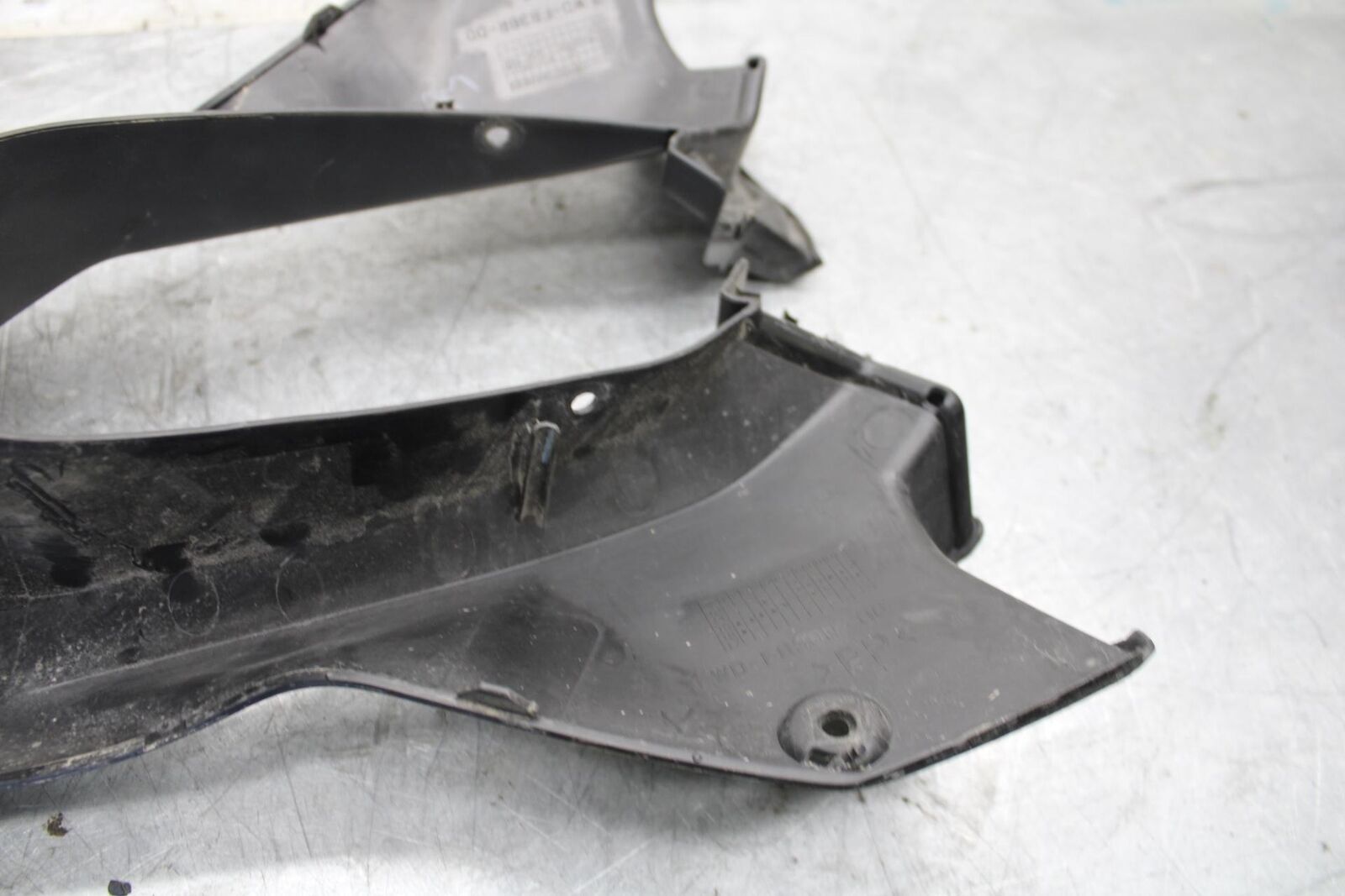 2015 Yamaha YZF R3 RIGHT LEFT FRONT DUCT COVERS PANELS COWLS BB526