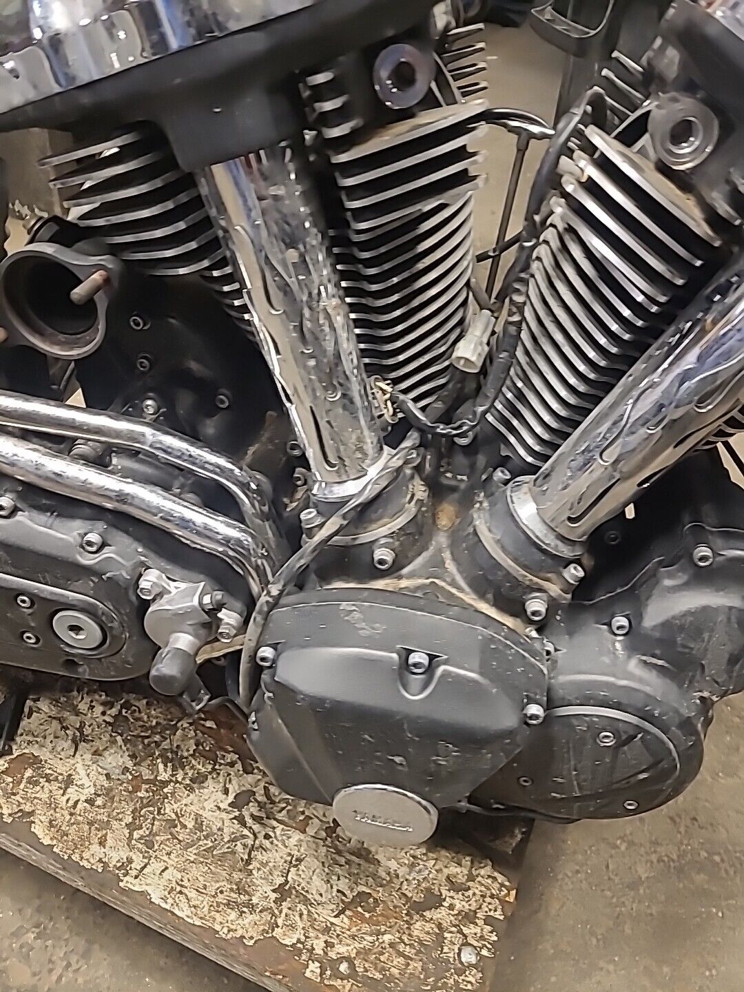 06-14 YAMAHA ROADLINER S XV1900S ENGINE MOTOR BB619
