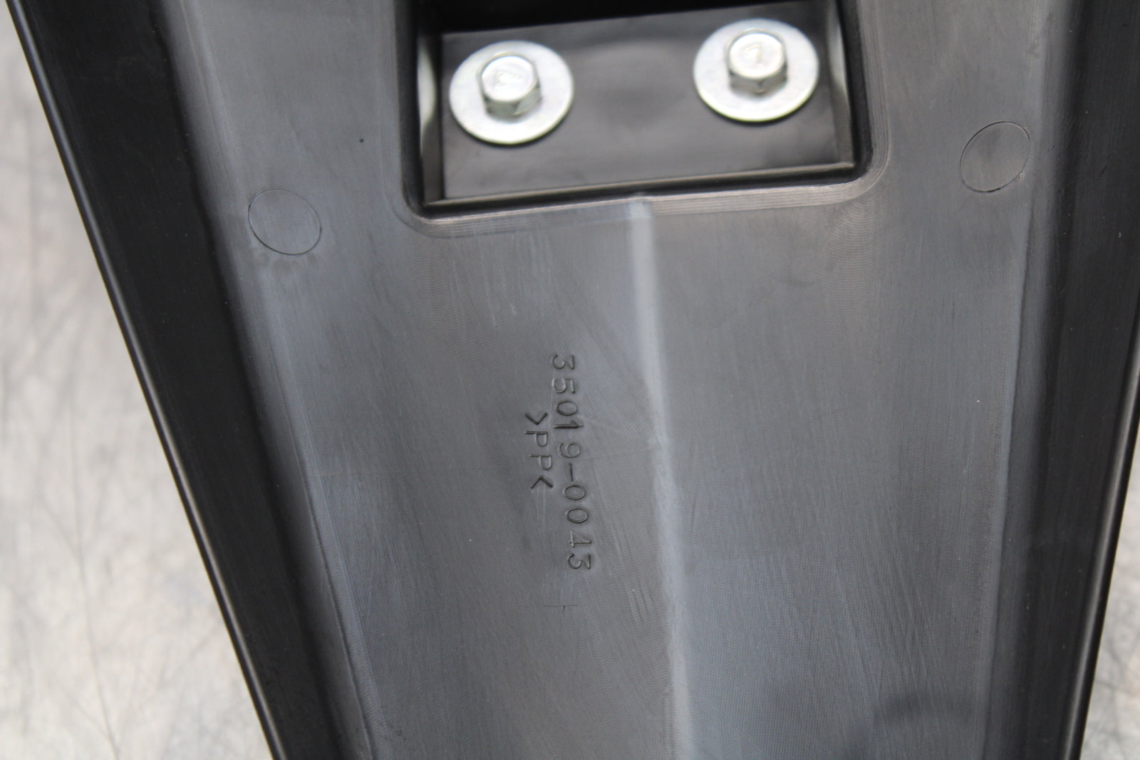 23-24 KAWASAKI NINJA ZX14R NEW!! REAR BACK FENDER MUD GUARD BB153