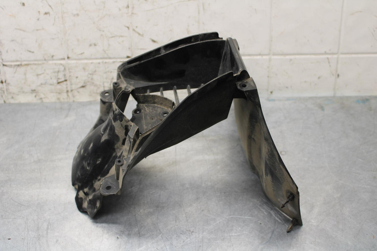 2006 Yamaha YZF R6 FRONT CENTER COWL FAIRING BB560