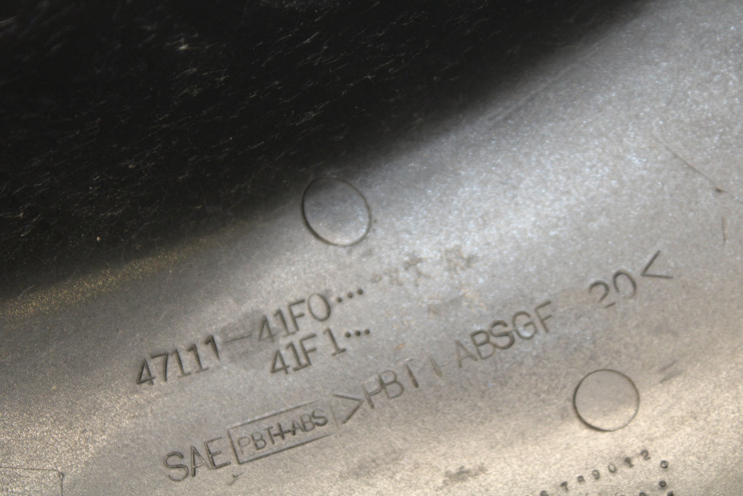 04 SUZUKI INTRUDER 800 SIDE COVER PANEL COWL FAIRING BB758