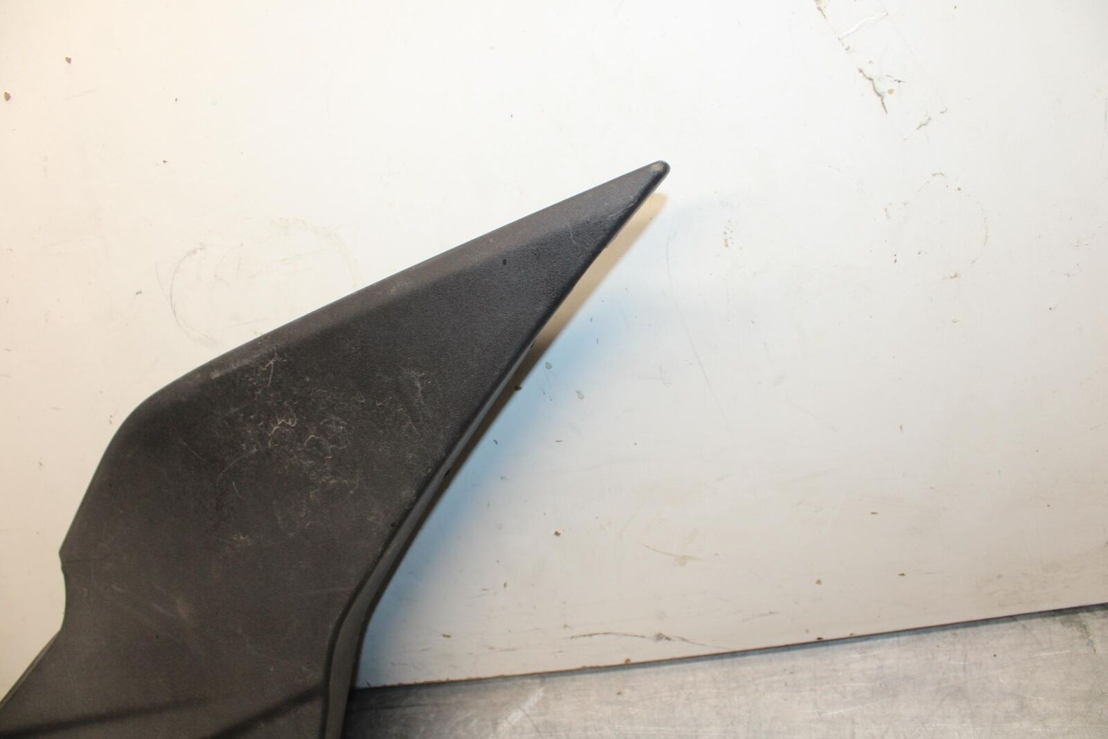 08-12 KAWASAKI NINJA 250R EX250J RIGHT FRONT SIDE SEAT  PANEL TRIM COWL BB612