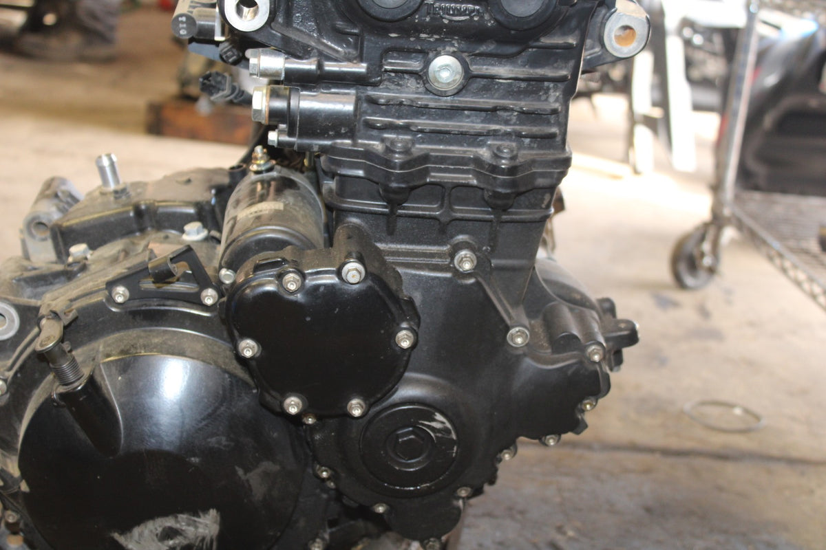 05-08 TRIUMPH SPEED TRIPLE 1050 ENGINE MOTOR BB933