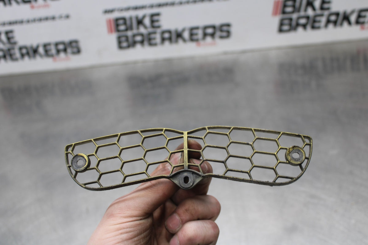 05 YAMAHA YZF R6 AIR INTAKE GRILL BB858