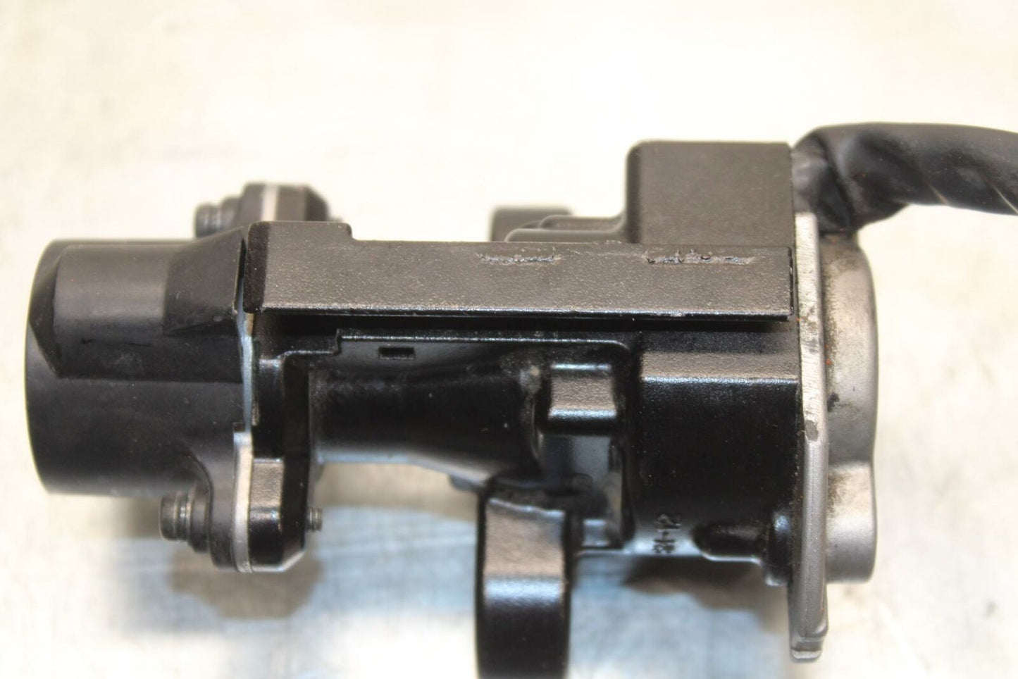 11-13 SUZUKI GSXR600 IGNITION LOCK W KEY BB294 B