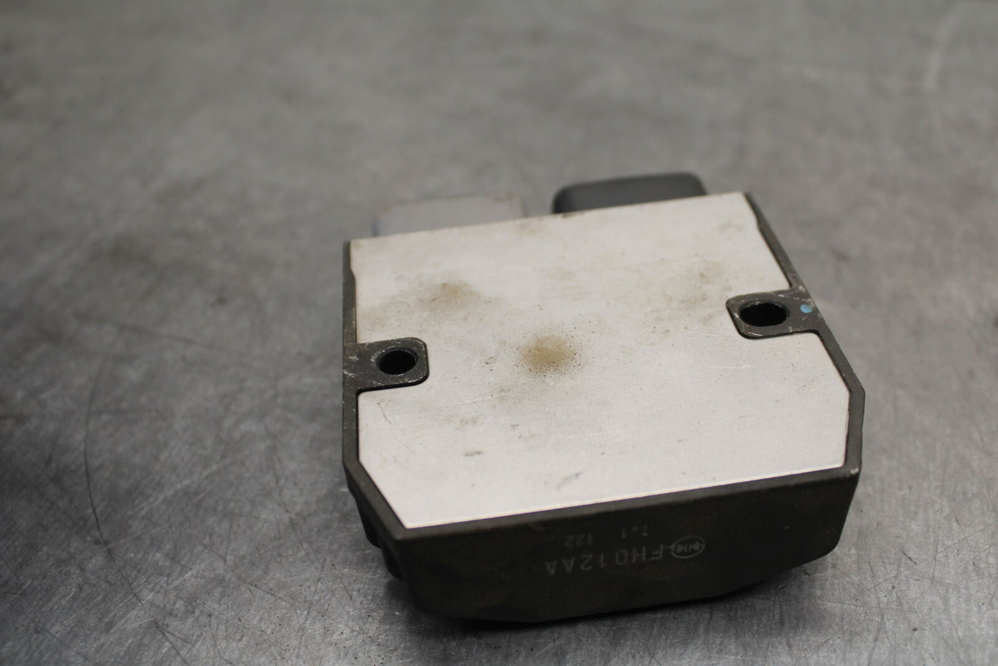07-08 YAMAHA YZF R1 RECTIFIER VOLTAGE REGULATOR BB724