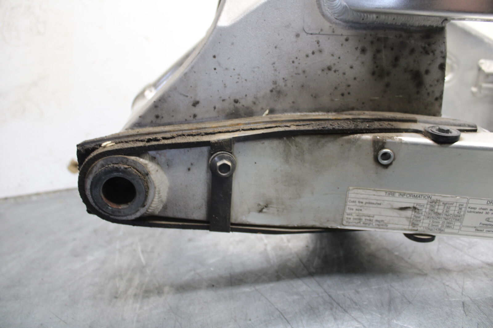 17-21 HONDA CBR1000RR SP REAR SWINGARM BACK SUSPENSION SWING ARM BB681