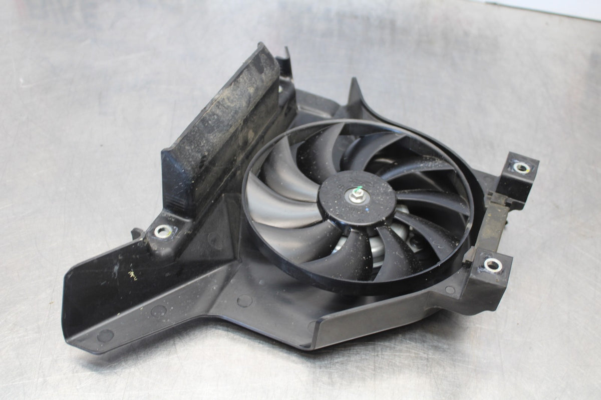 18-23 KAWASAKI NINJA 400 EX400 ABS ENGINE RADIATOR COOLING FAN BB192