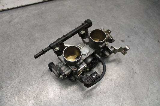 18-23 KAWASAKI NINJA 400 MAIN FUEL INJECTORS / THROTTLE BODIES BB660