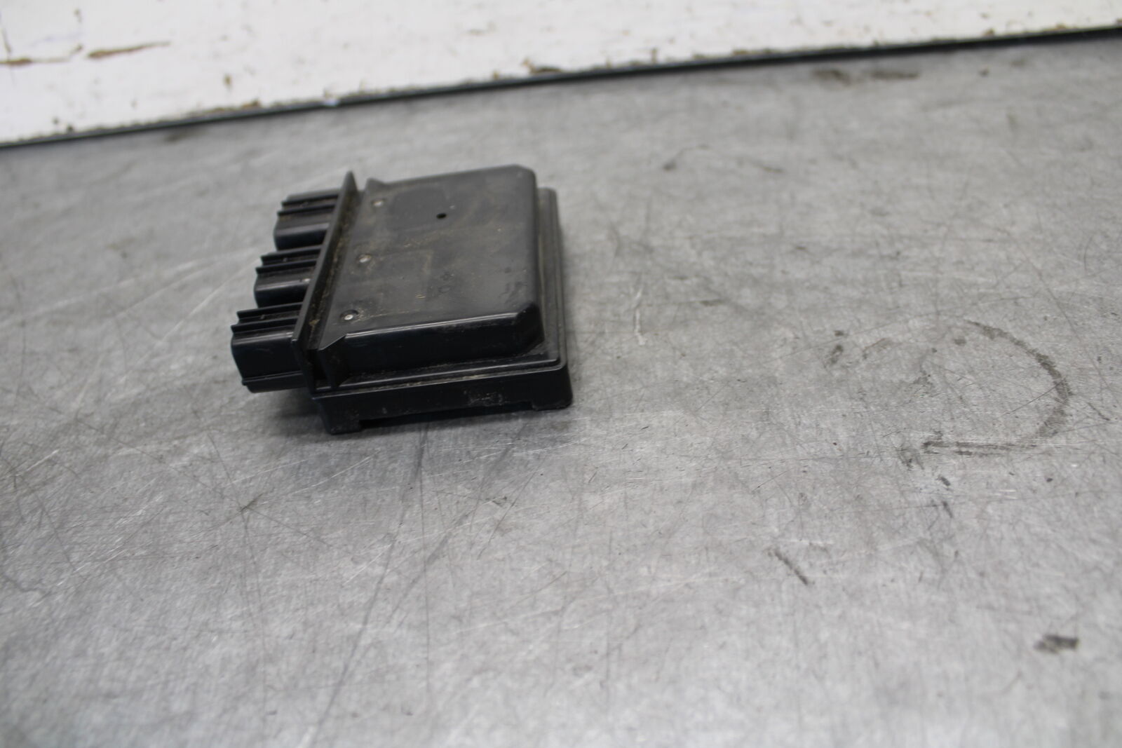 13-18 KAWASAKI NINJA ZX6R RELAY ASSEMBLY FUSE BOX BB682