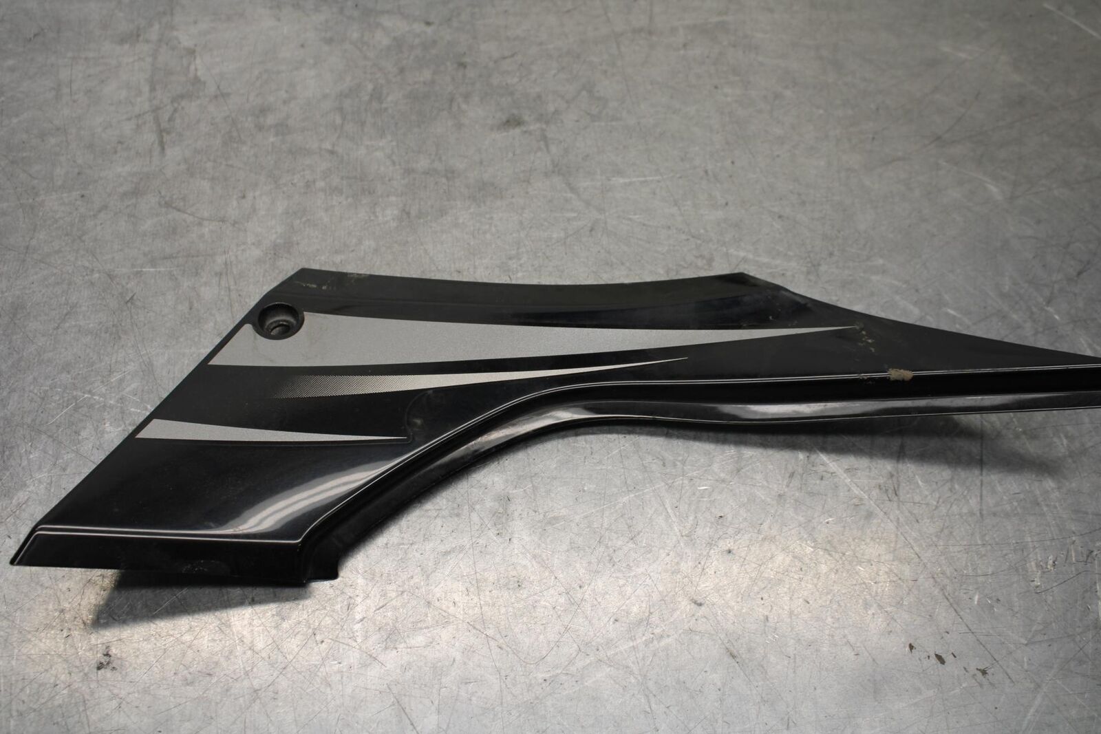 15-16 KAWASAKI EX300 LEFT FRONT SIDE SEAT SADDLE PANEL TRIM COWL FAIRING BB635