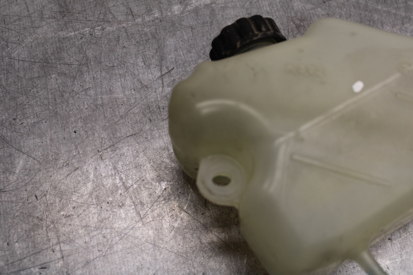 18-24 KAWASAKI NINJA 650 COOLANT WATER TANK RESERVOIR BOTTLE BB725