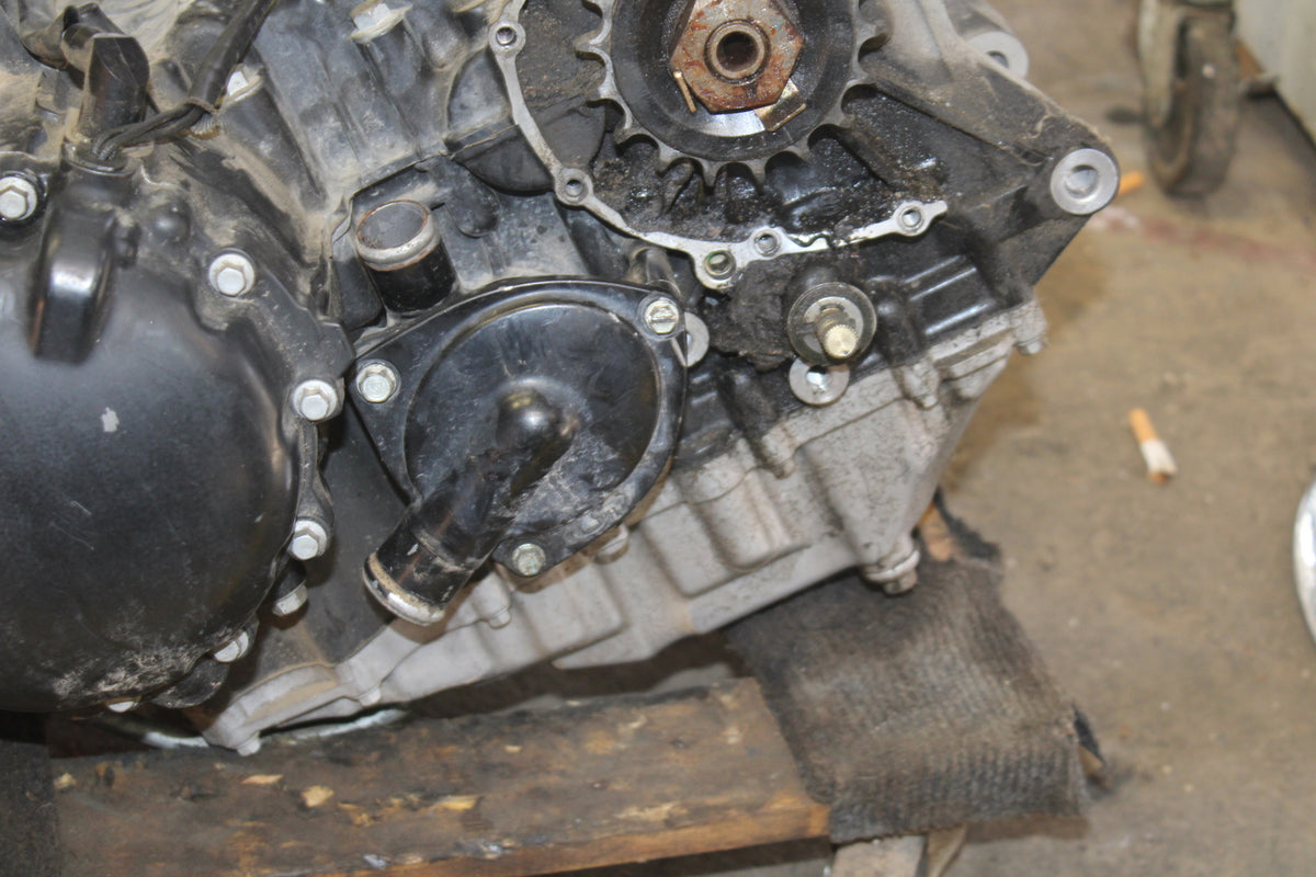01-06 TRIUMPH TIGER 955I ENGINE MOTOR BB693