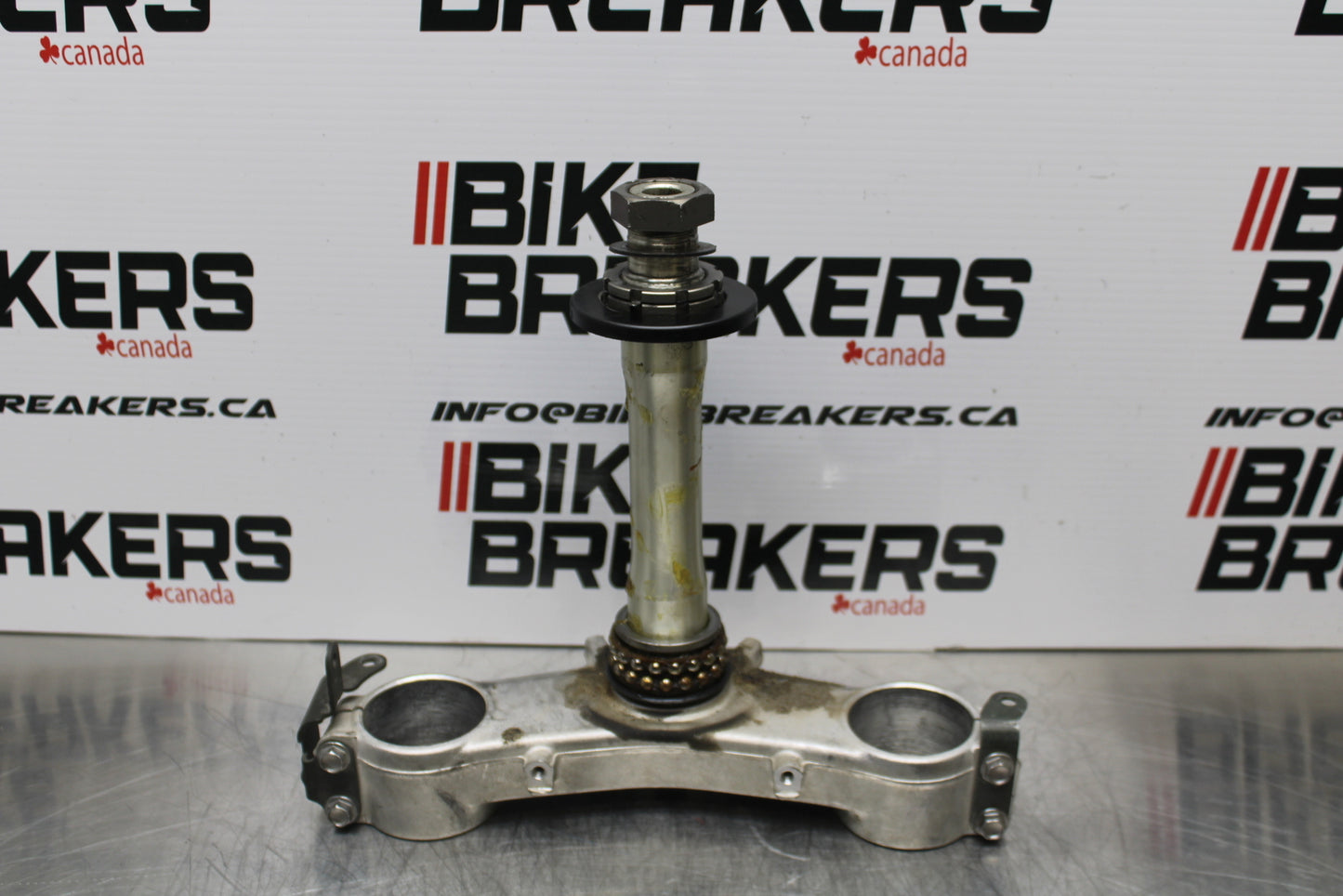 04-05 KAWASAKI NINJA ZX10R FRONT FORKS CLAMP LOWER TRIPLE TREE STEM BB163