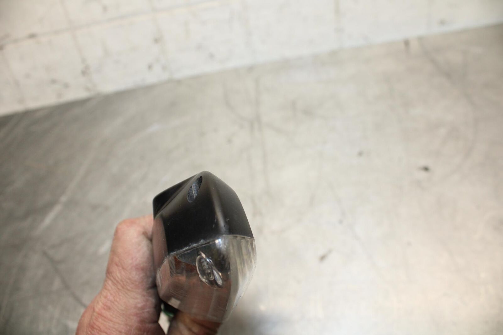 11-14 KAWASAKI VERSYS 650 LE 650C RIGHT FRONT TURN SIGNAL LIGHT INDICATOR BB498