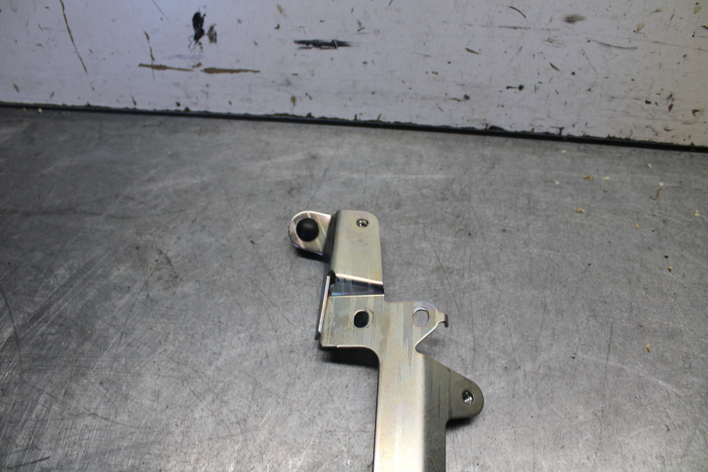 21-24 YAMAHA MT-07 FRONT SEAT MOUNTING BRACKET MOUNT BB662