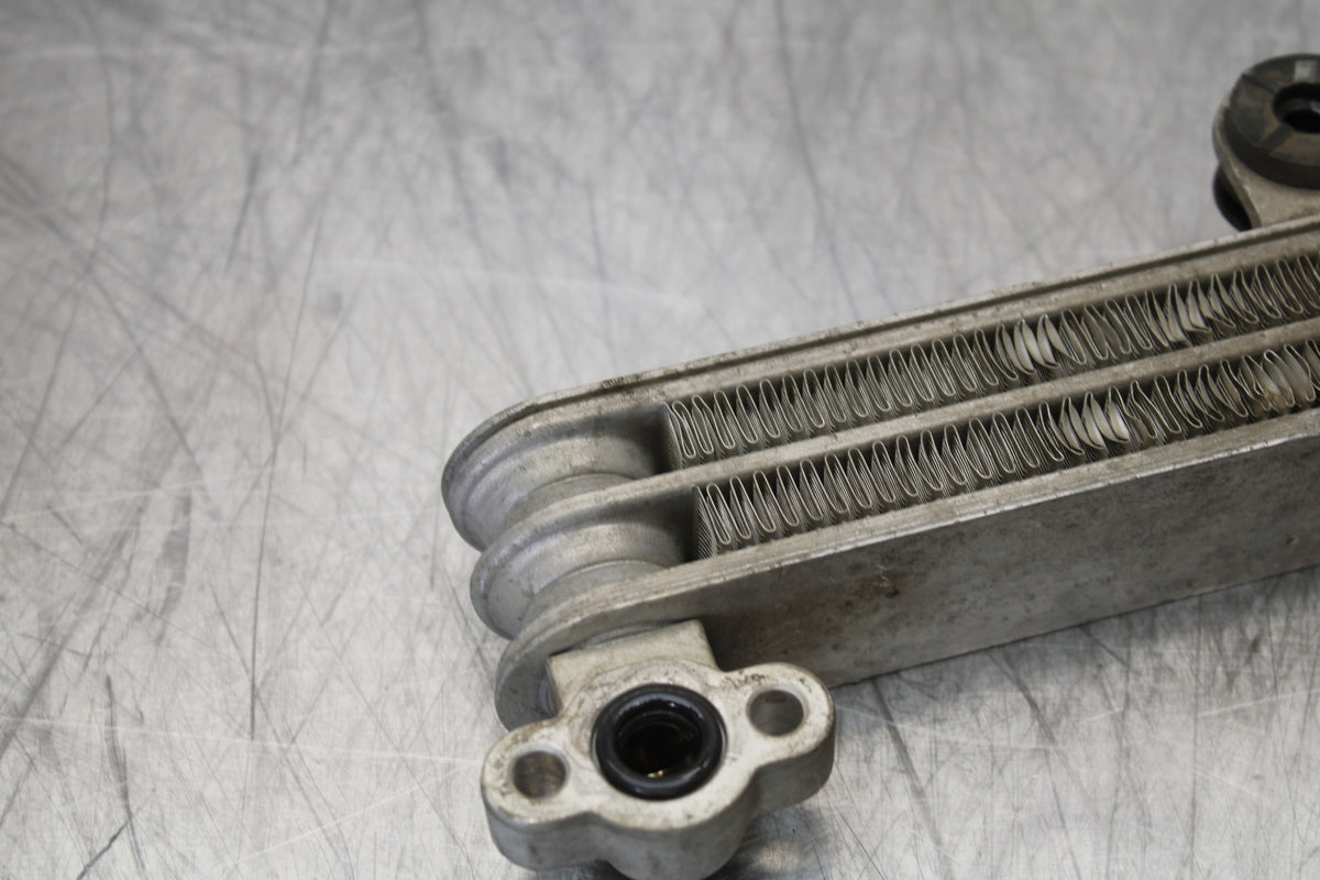 98-05 HONDA SUPER HAWK 1000 VTR1000F ENGINE MOTOR OIL COOLER  BB152