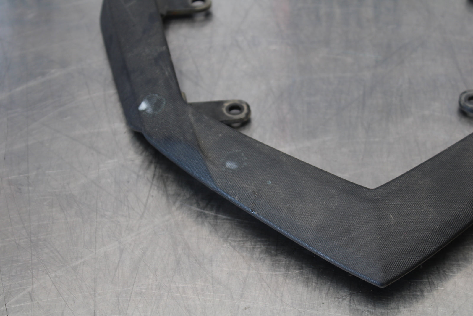 09-15 YAMAHA FZ6R PASSENGER REAR SEAT GRAB BAR HANDLE BB161