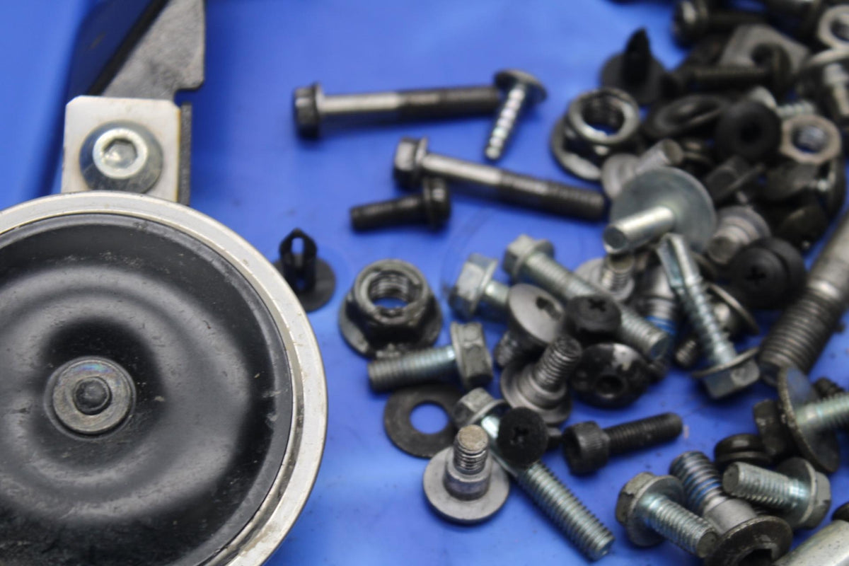 2016 Kawasaki ZX10R ZX1000 ABS KRT Edition ENGINE MISC BOLTS HARDWARE  BB86
