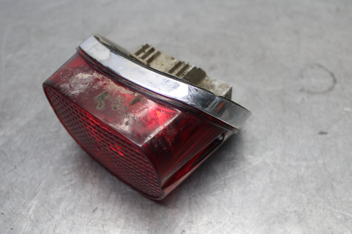 04-16 HARLEY-DAVIDSON SPORTSTER 883 TAILLIGHT REAR TAIL BRAKE LIGHT BB680