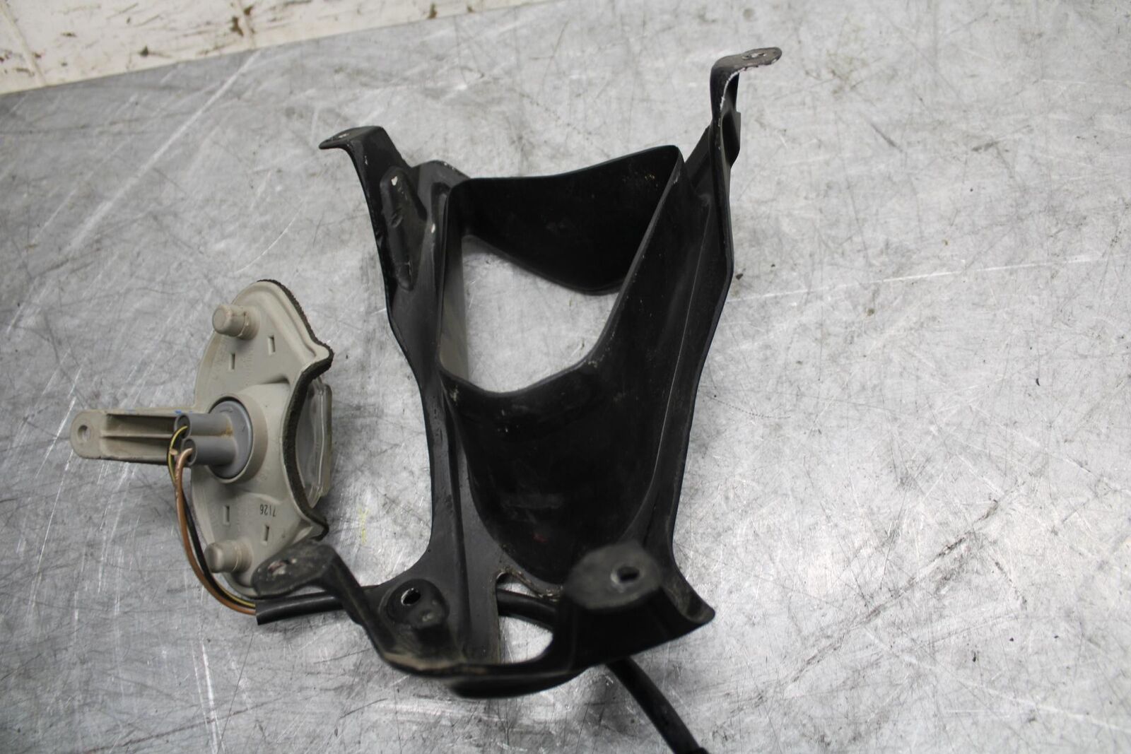 2007 Kawasaki Ninja ZX6R ZX600P RUNNING PILOT FRONT LIGHT  23016-0012 BB47