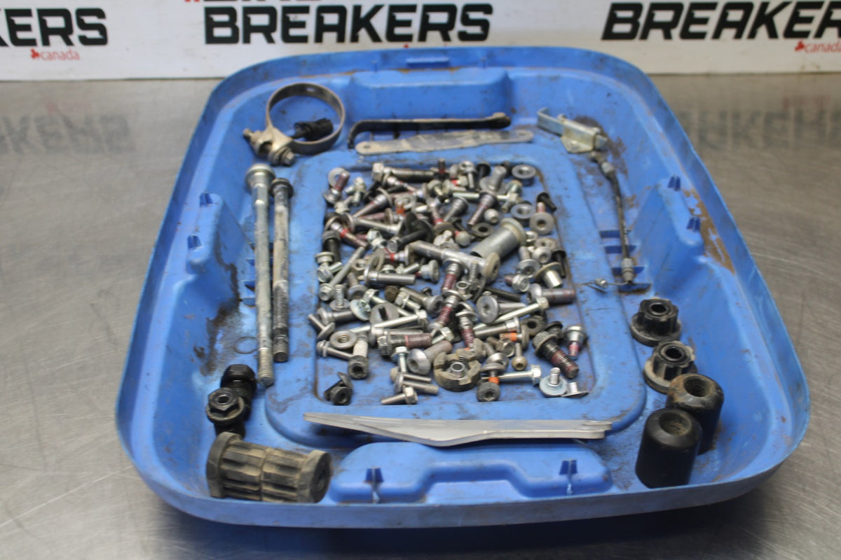 24 KAWASAKI NINJA ZX6R ZX636 ABS 40TH ANNIVERSARY MOUNTING BOLTS SCREWS BB911