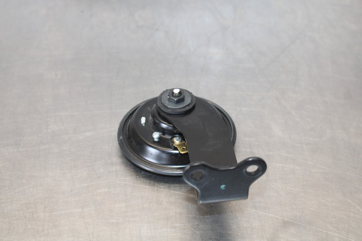 11-26 SUZUKI GSXR750 HORN SIGNAL BB882