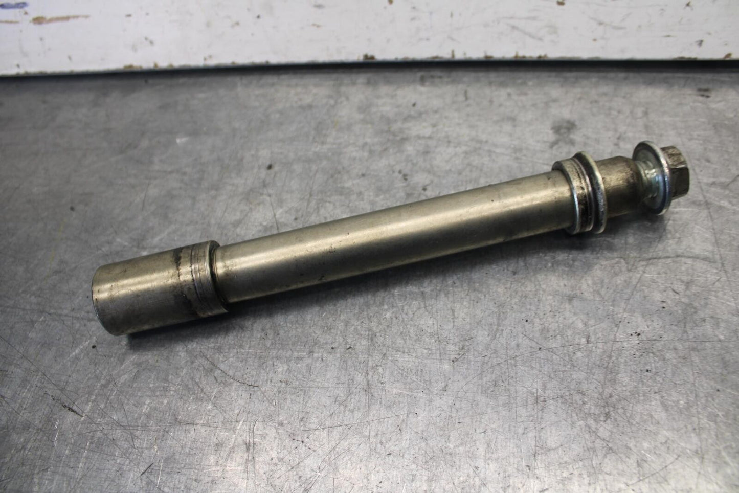 08-10 SUZUKI GSXR 600  FRONT WHEEL RIM AXLE PIVOT BOLT BB101