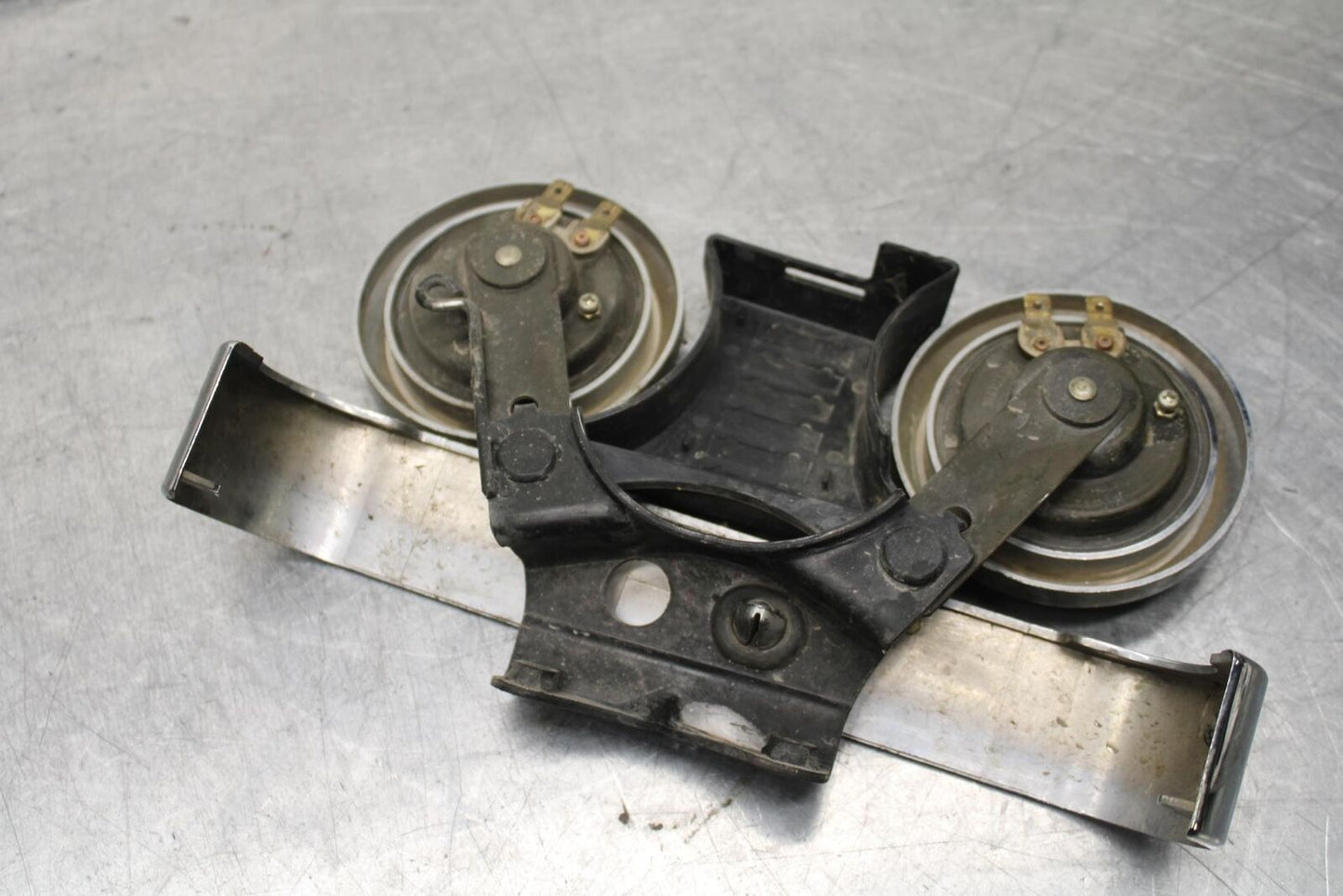 1985 Honda Shadow 500 VT500C HORN SIGNAL 38110-MF5-752 38120-MF5-752 BB615