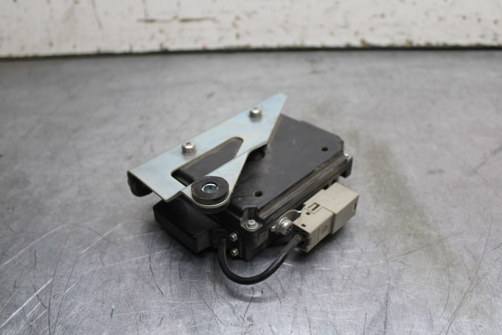 14 HONDA CTX1300A RADIO STEREO CONTROL UNIT BB732