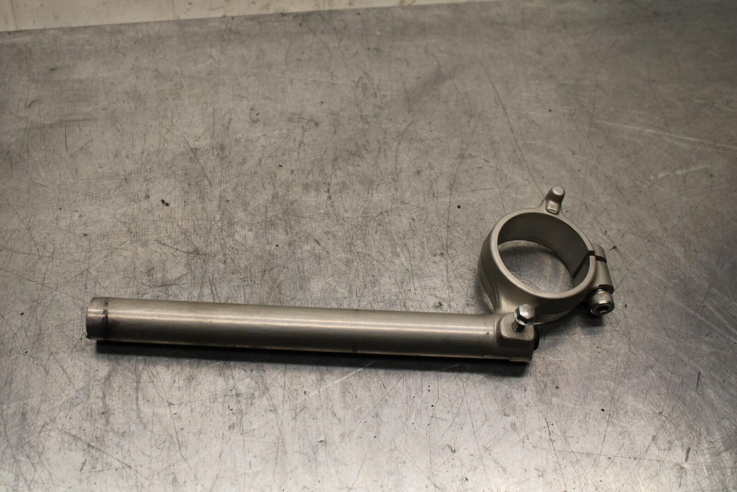 2008 Suzuki GSXR600 RIGHT CLIP ON HANDLEBAR 56111-01H10 BB593