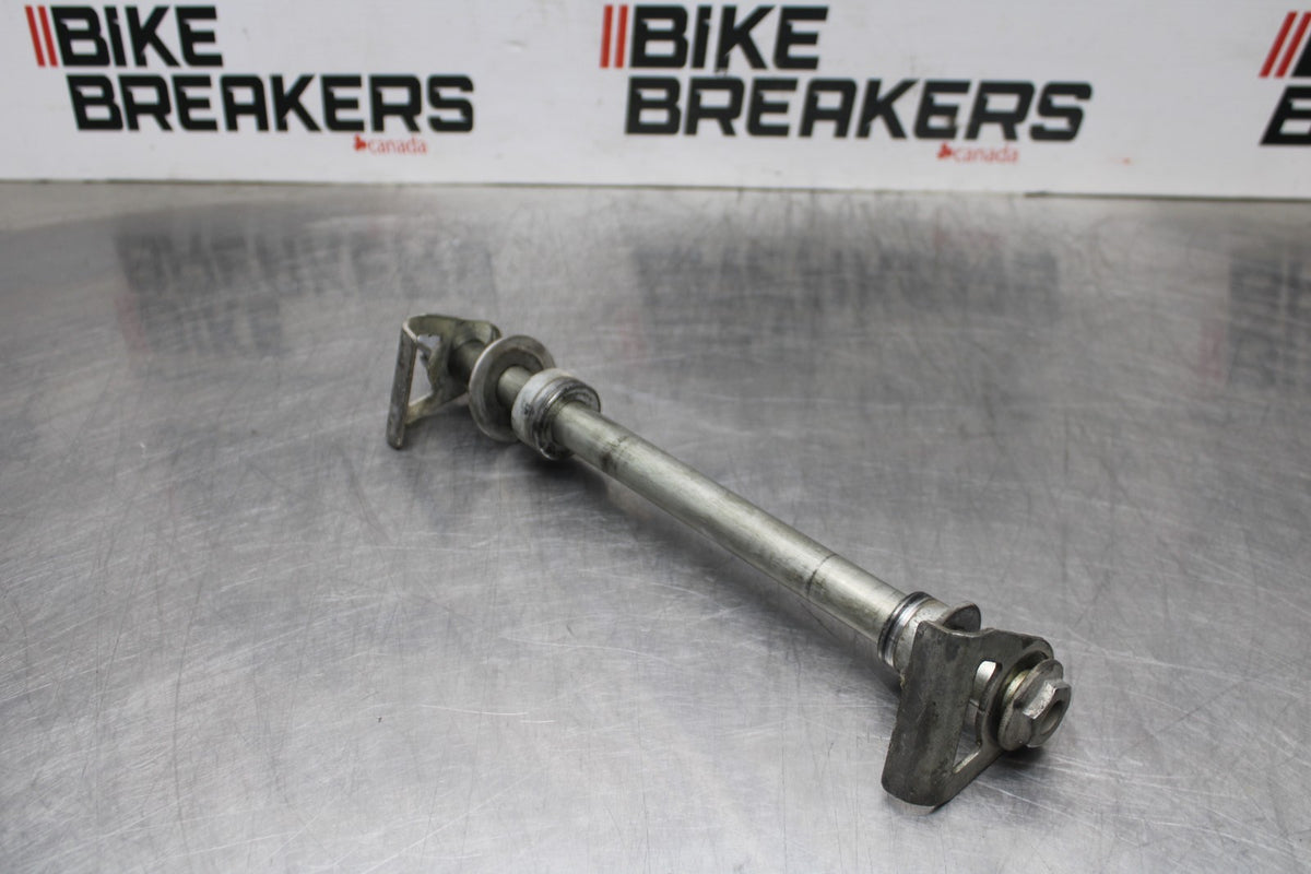 06 SUZUKI SV650S REAR AXLE BACK WHEEL RIM PIVOT BOLT AXEL BB783