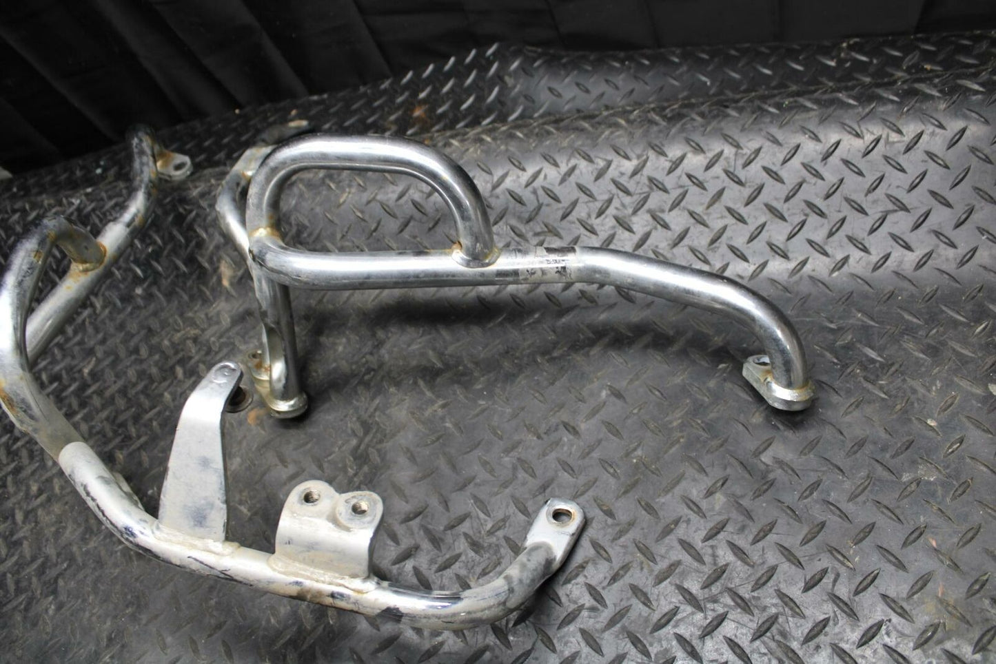 84-85 YAMAHA VIRAGO 1000 ENGINE CRASH BAR  BB173