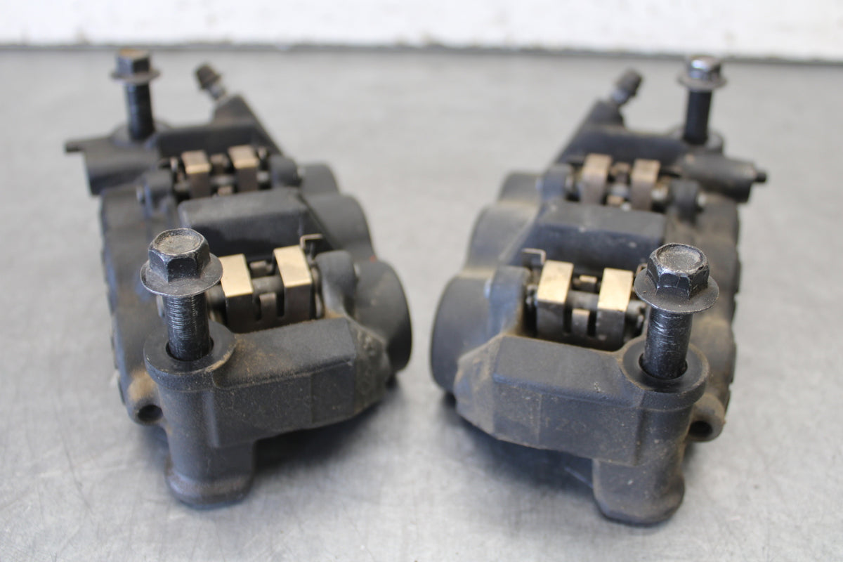 09-14 YAMAHA YZF R1 RIGHT LEFT FRONT BRAKE CALIPER SET PAIR CALIPERS BB696